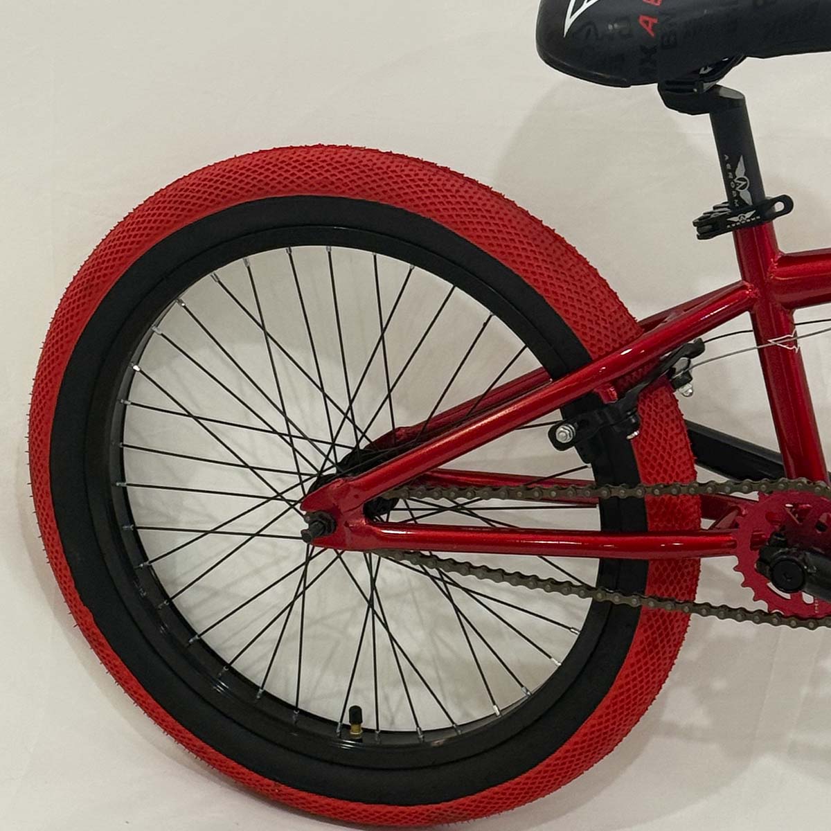 Bicicleta BMX Aerobmx Volador Centro Profesional Maza 14mm Rodado 20 Roja